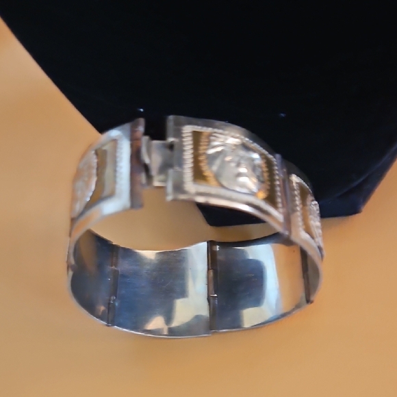 Vintage Taxco .925 Silver Bracelet with Linked Panel Design - Picture 2 of 7